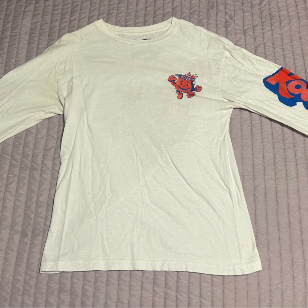 White and Red Graphic T-Shirt
